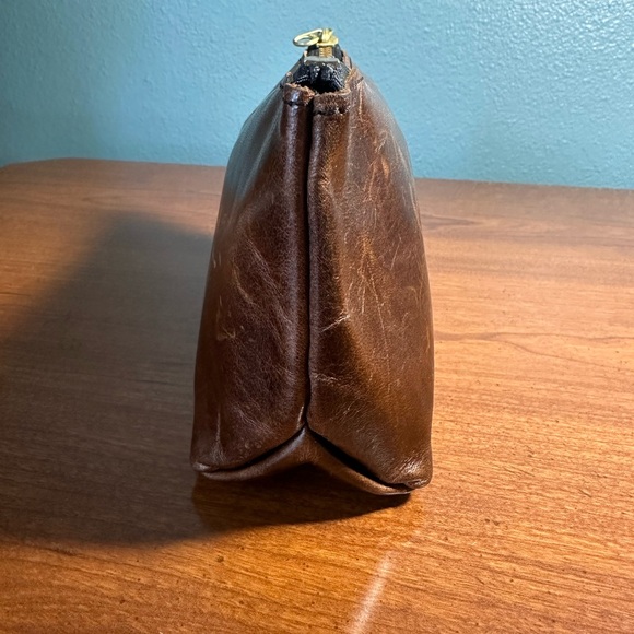 Annie Bukhman Gusseted Leather Makeup Bag in Distressed Brown - Picture 5 of 9